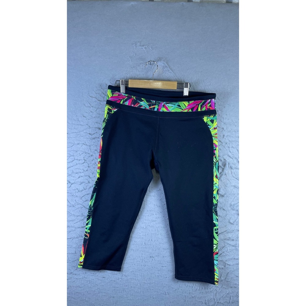 Fabletics Leggings Womens L Black Excellent Tropical Print Cropped Capris